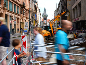 FOTOGALERIE: Praha rozkopaná. Podívejte se, jak postupují práce na Václaváku nebo u Lihovaru