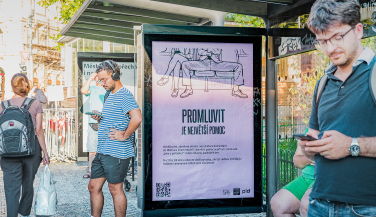 Neziskovka Konsent a organizace Ropid spustili kampaň Obtěžování do MHD nepatří