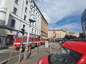 Pražští hasiči zasahovali u požáru restaurace v Anglické ulici