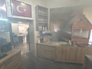 Pražští hasiči zasahovali u požáru restaurace v Anglické ulici