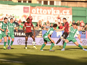 Disciplinární komise trestala za pyrotechniku, pokutu dostali Sparta, Slavia i Bohemians