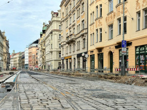 Od pondělí 2. září se mění dopravní omezení v Holešovicích a na Letné