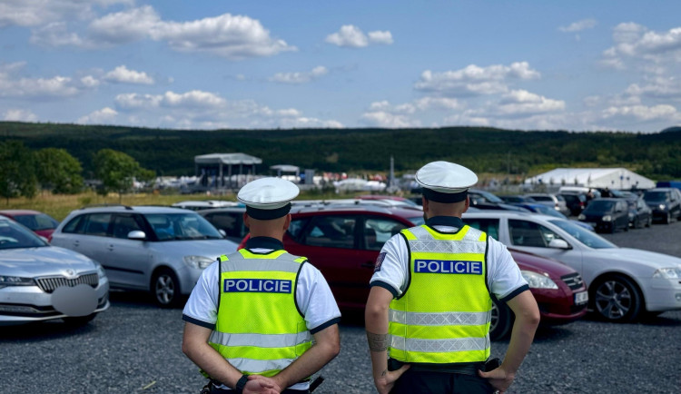 Policisté a další příslušníci bezpečnostních složek budou příští týden protestovat před Strakovkou