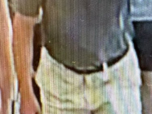 Muž chtěl z nákupního centra na Chodově odvést nezletilou dívku, dotýkal se deseti dalších