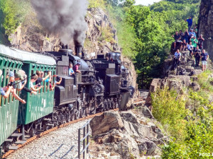 Již tento víkend budou v Benešově opět k vidění nejen historické lokomotivy a vozy, ale i desiro společnosti Länderbahn