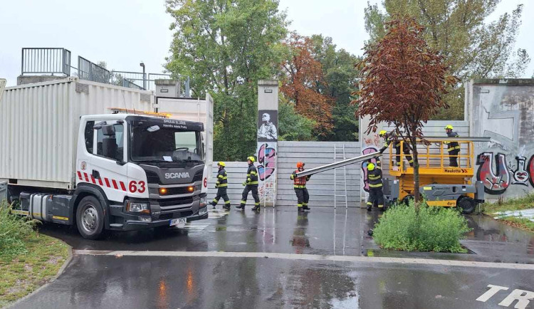 V sobotu bude v Praze pokračovat výstavba protipovodňových zábran, v Holešovicích a Stromovce