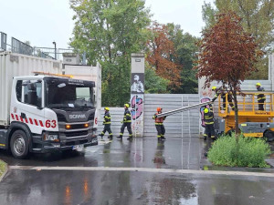 V sobotu bude v Praze pokračovat výstavba protipovodňových zábran, v Holešovicích a Stromovce