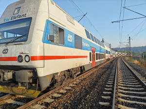 V Praze se srazily dva vlaky, záchranáři vyhlásili traumaplán