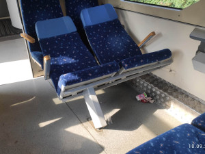 V Praze se srazily dva vlaky, zranily se tři desítky lidí. Jednomu ze strojvedoucích naměřili v dechu alkohol, škoda je 31 milionů