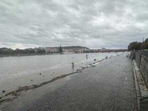 Praha ve středu otevře náplavky, už dnes se tam vrátí nájemci