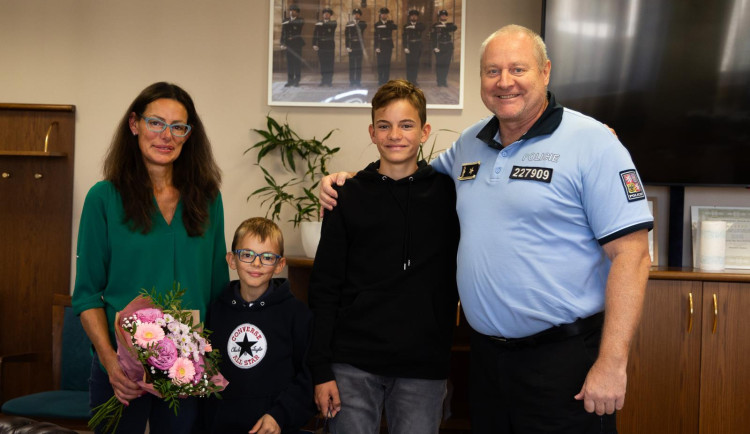 Matyášovi osobně poděkoval i ředitel pražské policie.