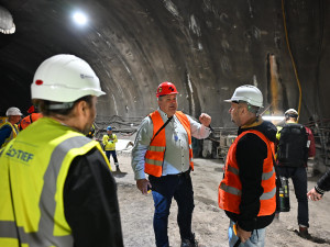 Stavba nové linky metra zaznamenala další milník, stavaři prorazili spoj 'céčka' a 'déčka'