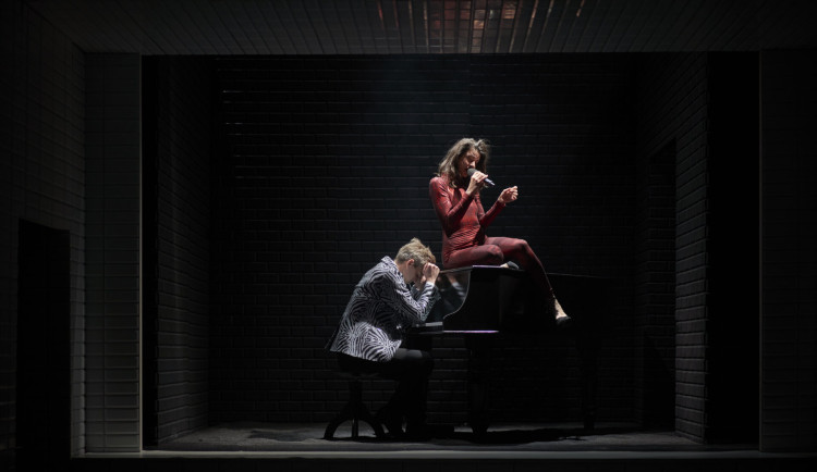 Kateřina Císřová v představení Vzkříšení