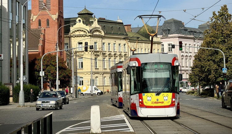 Pozor na falešné půlroční jízdenky na MHD v Olomouci za dvě eura. Je to podvod, varuje dopravce