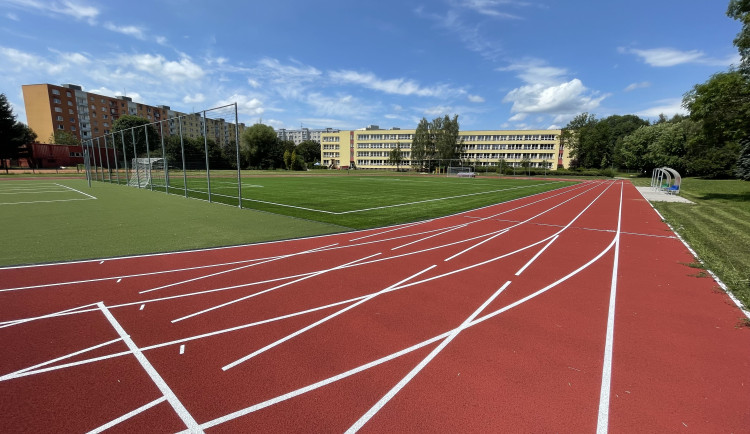 I veřejnost bude moci v Trutnově na sportoviště, ta otevírají své brány všem