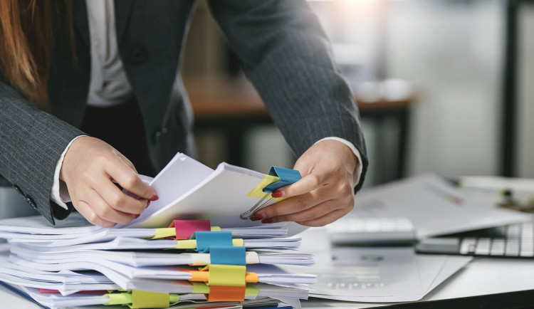 Lidé budou moci díky novým kioskům hodnotit úředníky na hradeckém magistrátu