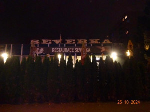 Hospodu Severka, dvojnici slavného podniku ze seriálu Most, museli zavřít. Našli tam mrtvé hlodavce