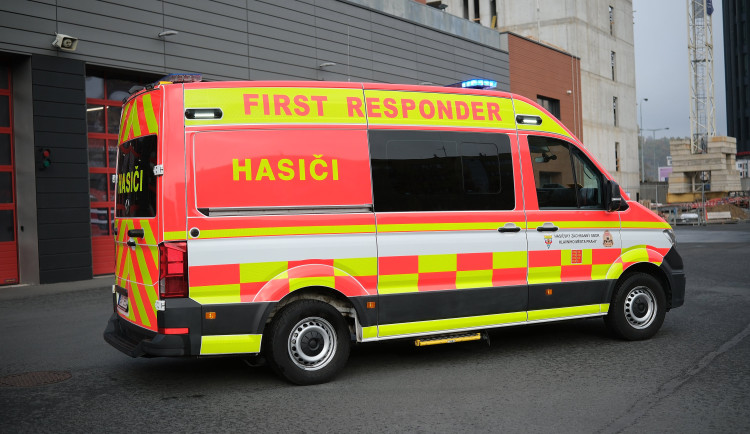 Pražští hasiči mají nově dvě vlastní sanitky