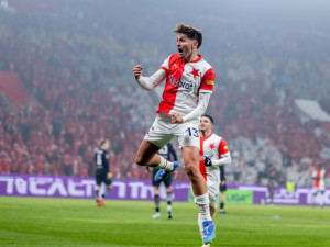 Slavia po výhře 5:1 nad Karvinou dál vede ligu o osm bodů, Chytil dal hattrick