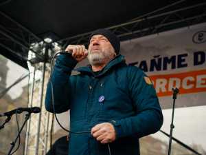 FOTOGALERIE: Podívejte se na atmosféru demonstrace Zůstaňme demokratickým srdcem Evropy Milionu chvilek