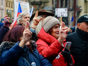 FOTOGALERIE: Podívejte se na atmosféru demonstrace Zůstaňme demokratickým srdcem Evropy Milionu chvilek