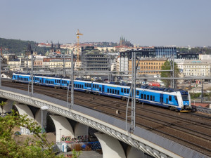 České dráhy zrušily soutěž na vlaky za miliardy a viní pomalé rozhodování hlavního města, Praha to odmítá