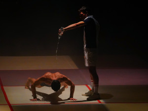 FOTOGALERIE: Akrobatická čísla i příběh. Podívejte se, jak vypadá moderní cirkus