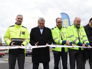 Uzavření Barrandovského mostu je u konce. Řidiče již žádné opravy omezovat nebudou