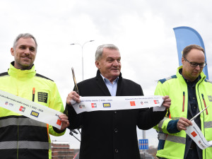 Uzavření Barrandovského mostu je u konce. Řidiče již žádné opravy omezovat nebudou