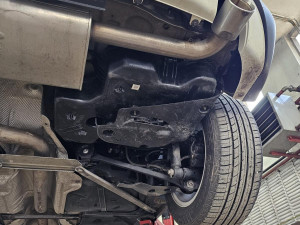 Cizinec provozoval v Praze bar, se synem si navíc přivydělával rozvozem drog po Evropě