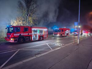 Na nákladovém nádraží hořelo v prázdné budově