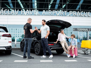 Asistence při parkování_Letiště Václava Havla Praha