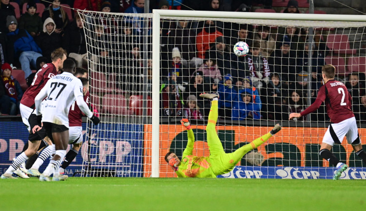 Sparta vyhrála po pěti kolech