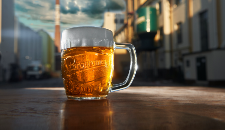 Pivovar Staropramen zve na tradiční Výčep pod komínem s vánoční atmosférou
