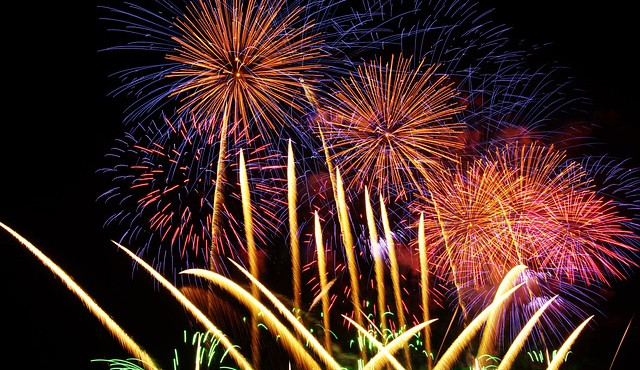 ANKETA: Trutnov vyzkouší na Silvestra tichý ohňostroj, starosta chce otupit hrany