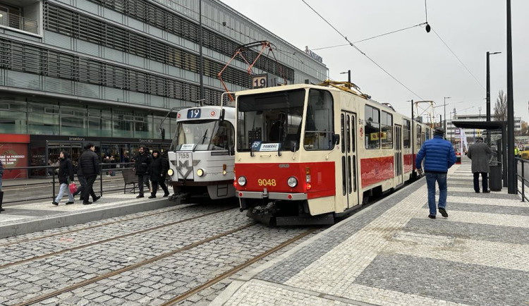 Prodloužená tramvajová trať na Pankrác je oficiálně otevřena