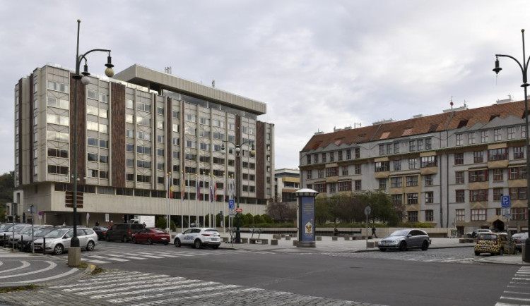 Majitelé Intercontinentalu a Praha navrhují soutěž na náměstí MilošeFormana