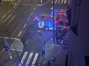 VIDEO: Ve Vršovicích hořela kuchyň restaurace, škoda je půl milionu