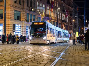 Dopravní podnik upraví na svátky jízdní řády, na Silvestra bude metro jezdit déle