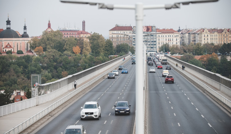 Z Prahy odjela letos na Vánoce téměř čtvrtina obyvatel