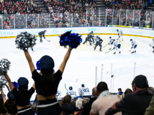 Sparta při tradičním zápase na počest složek IZS porazila doma Vítkovice a dostala se do čela tabulky