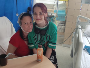 Věnovala se nemocným seniorům, teď sama potřebuje pomoci. Eva bojuje s agresivním nádorem na mozku