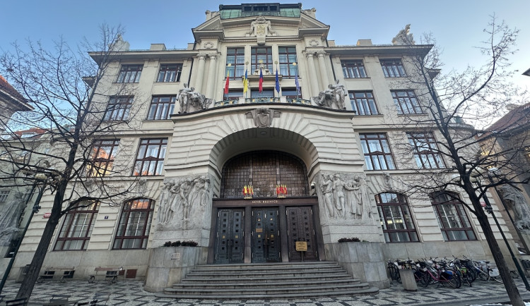 Praha chce opakovat dražbu Soukupových budov a stanovit nižší cenu