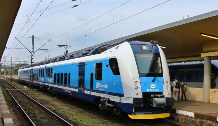 Středočeský kraj a Praha vypsaly tendr na provoz vlaků za 142 miliard korun.