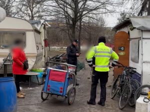 Během rozsáhlé kontroly policie zadržela osm celostátně hledaných osob a na pokutách vybrala 154 tisíc korun