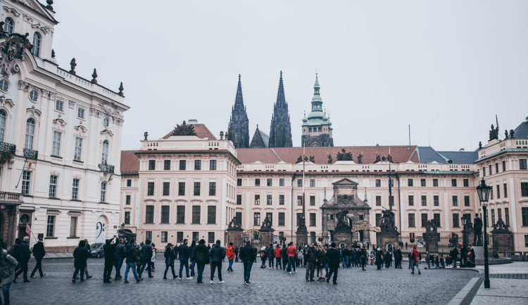 Pražský hrad otevírá o víkendu zahrady i obnovenou stezku do Jeleního příkopu