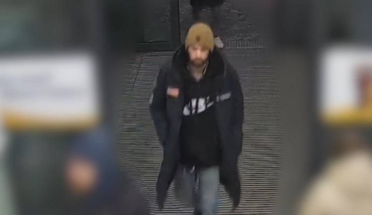 Policie hledá zloděje stojanů