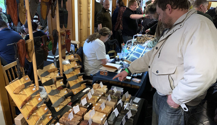 Špičkoví nožíři z Česka i ze zahraničí předvedou své nejlepší výrobky na unikátní výstavě. K vidění budou všechny druhy nožů