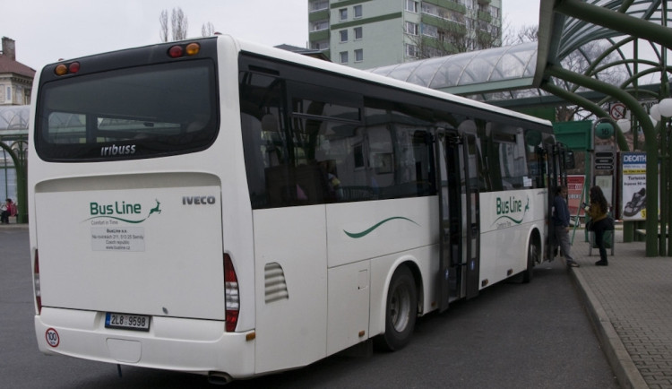Odbory zastupující řidiče BusLinu hrozí stávkou, když firma nezmění přístup