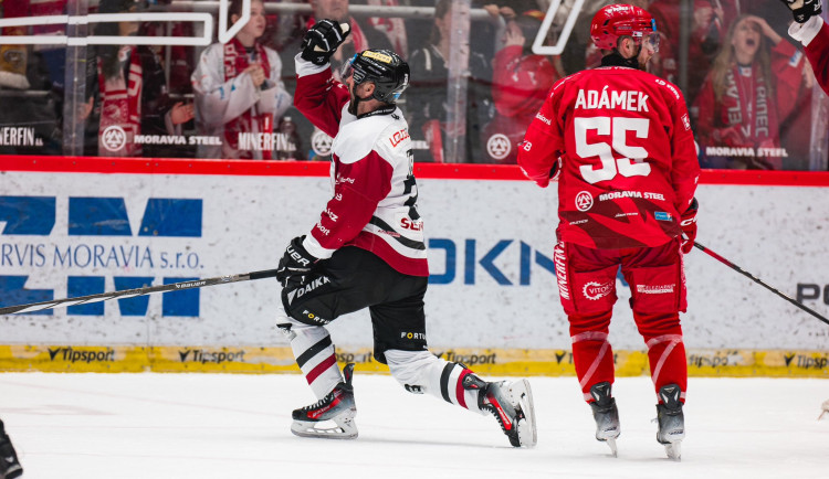 Sparta vyhrála v Třinci čtvrtý zápas.